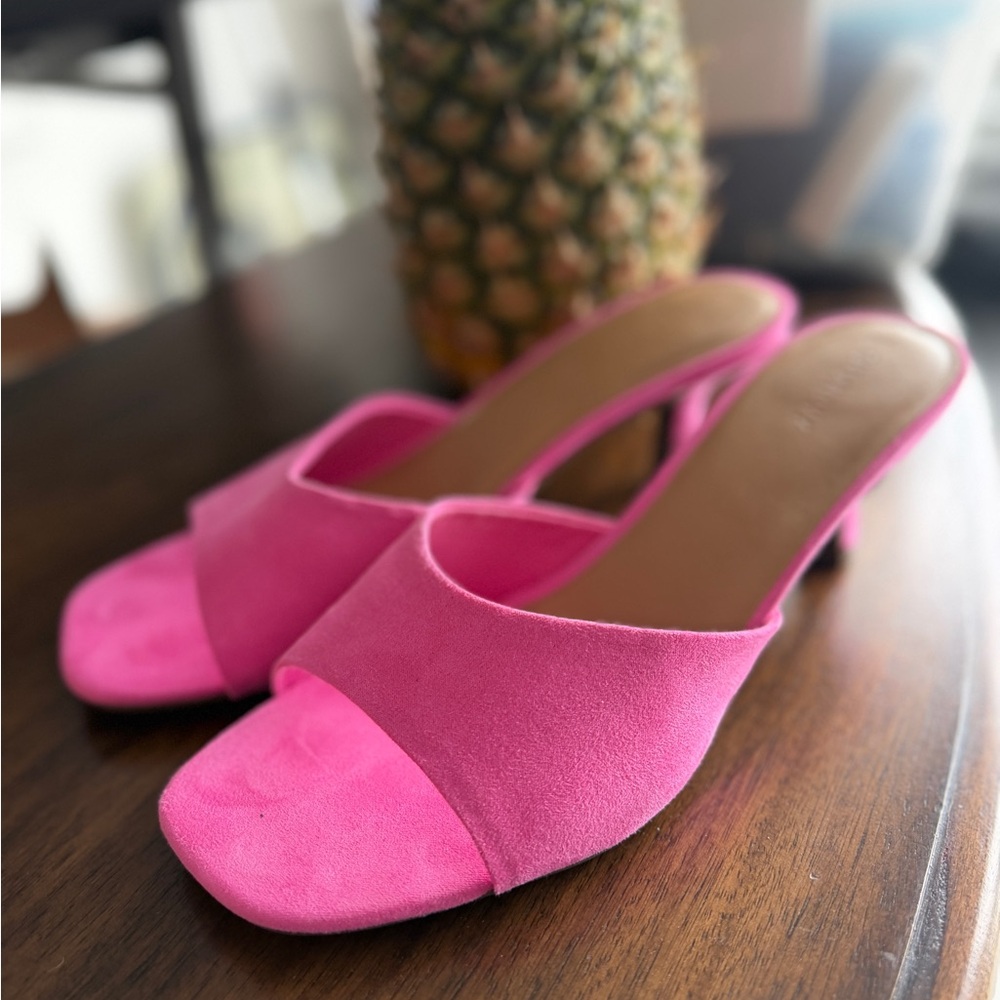 Old Navy Fuchsia Suede Heeled Sandals